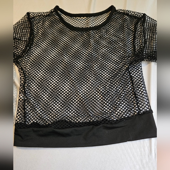 Size "L" Fits Like S/M Fishnet Mesh Crop Top - Picture 3 of 5